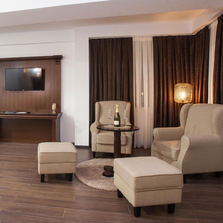 Hotel Sky Gyevgyelija Kültér fotó Suite