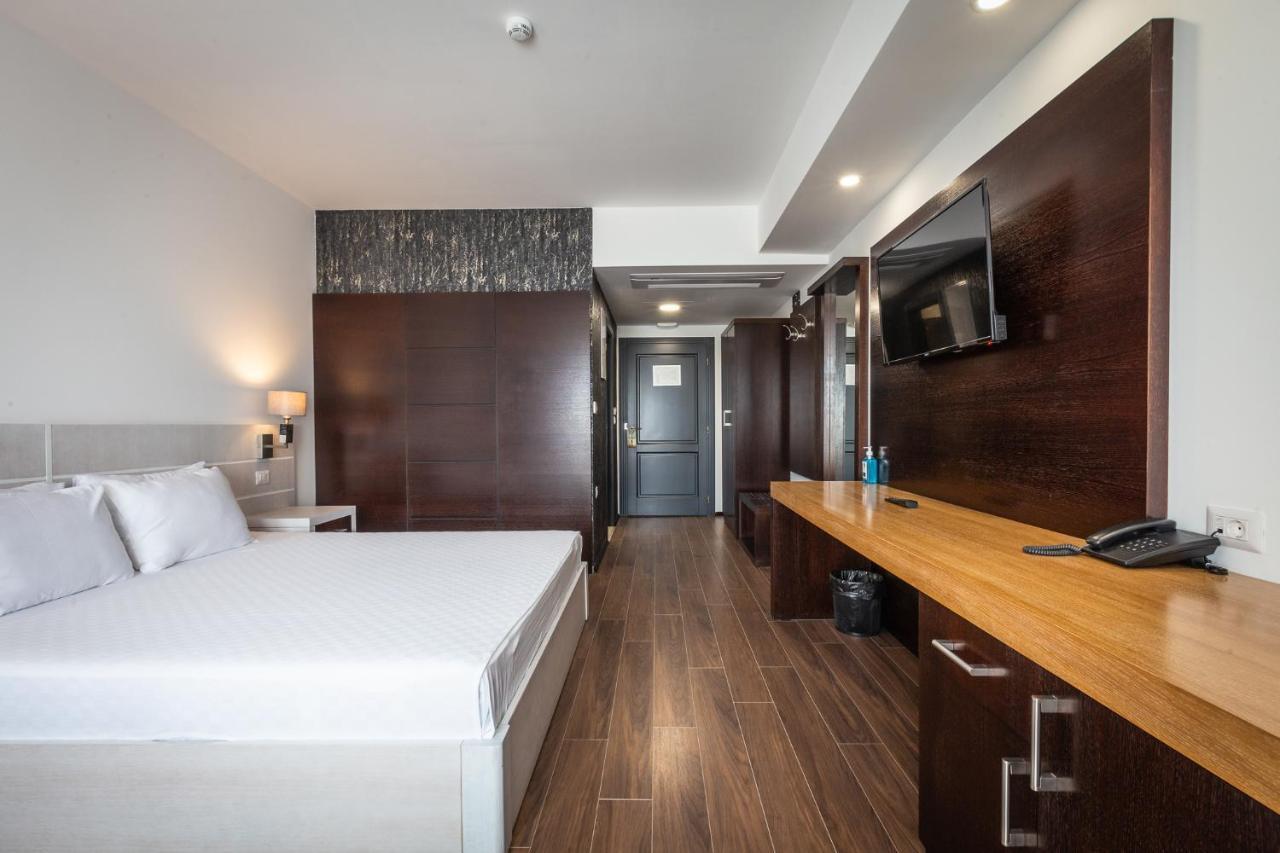 Hotel Sky Gyevgyelija Kültér fotó
