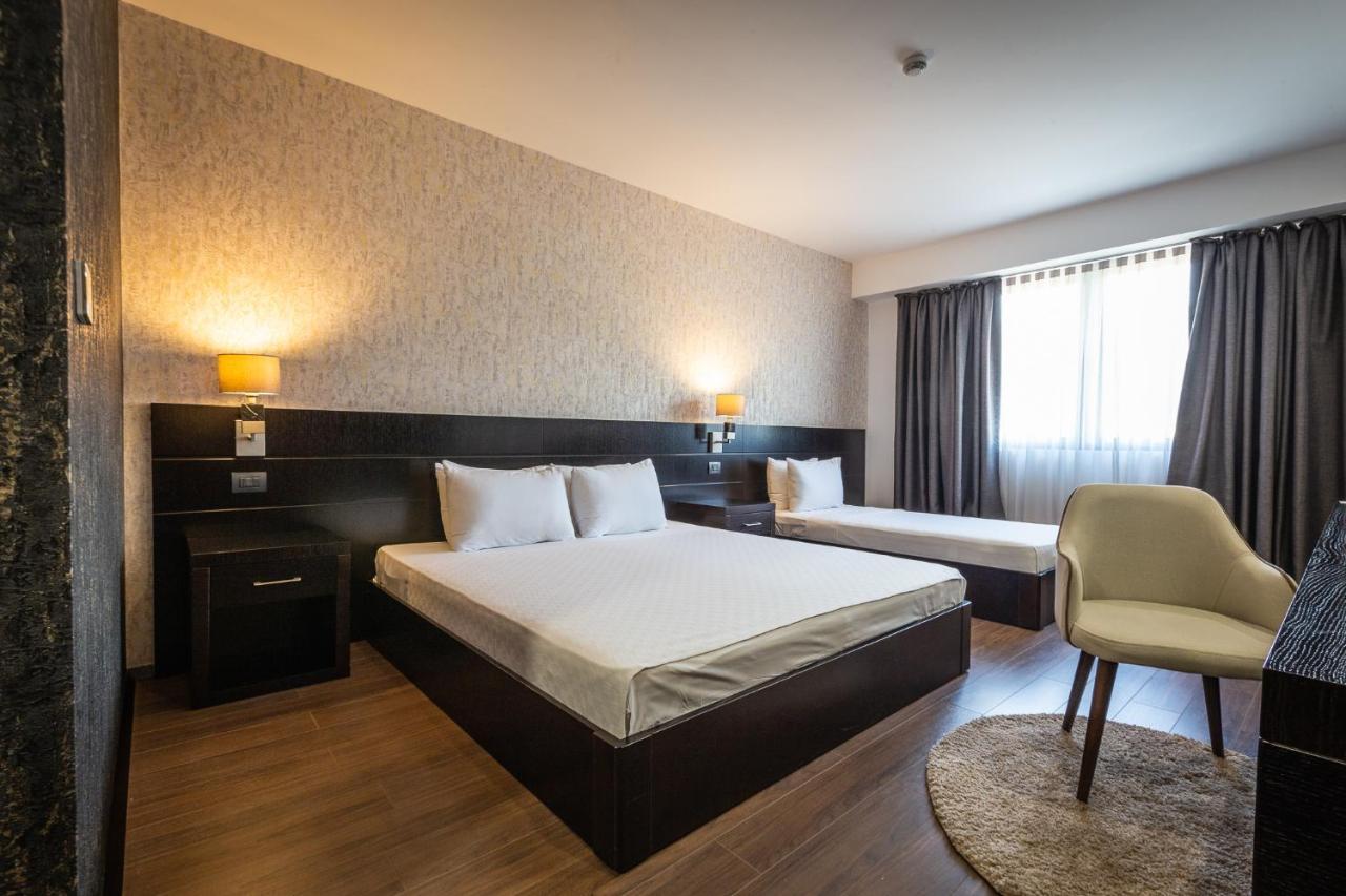 Hotel Sky Gyevgyelija Kültér fotó