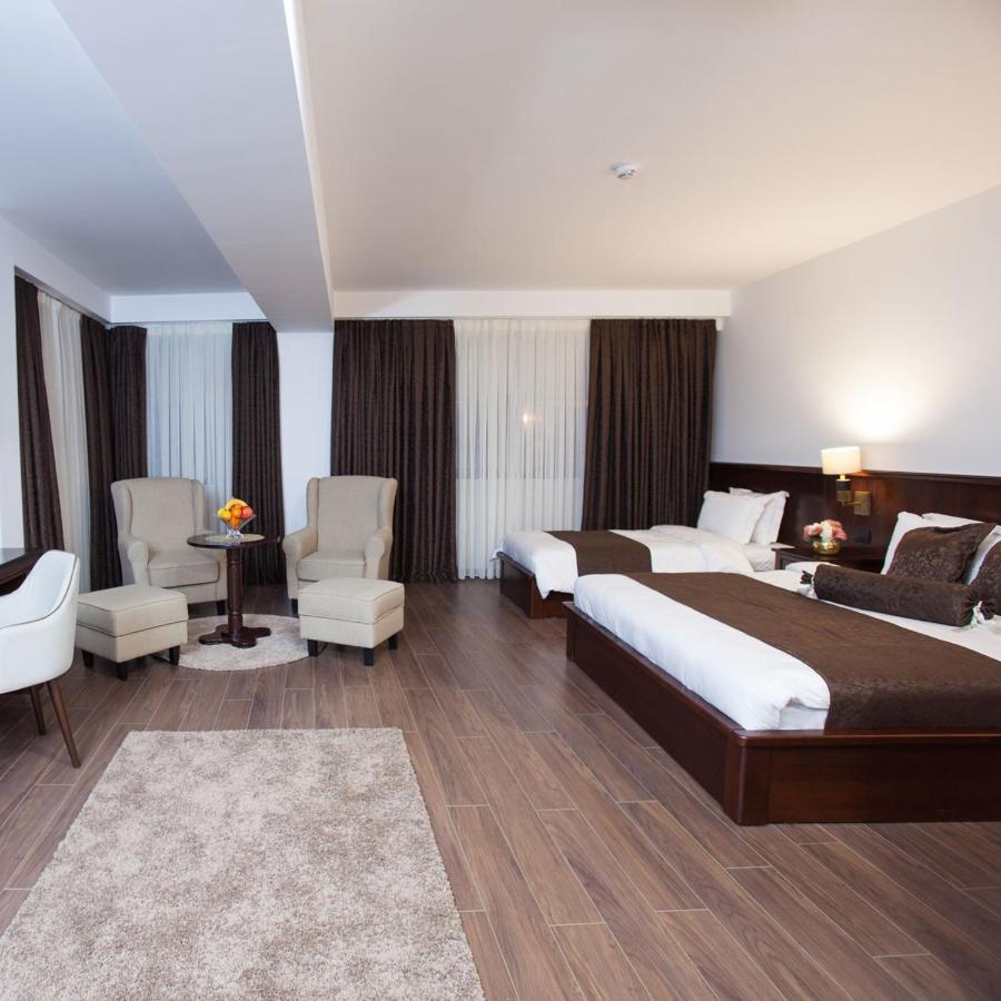 Hotel Sky Gyevgyelija Kültér fotó