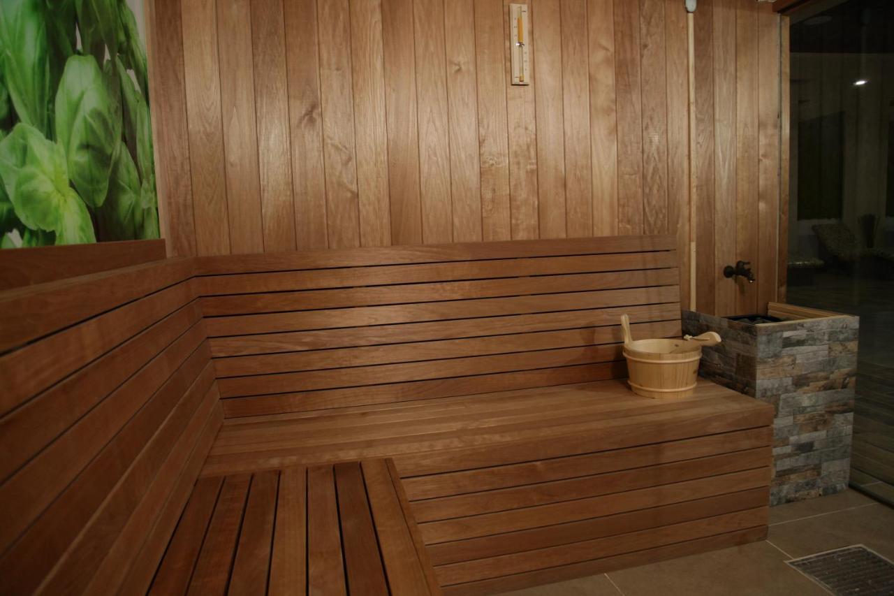 Hotel Sky Gyevgyelija Kültér fotó A Finnish sauna