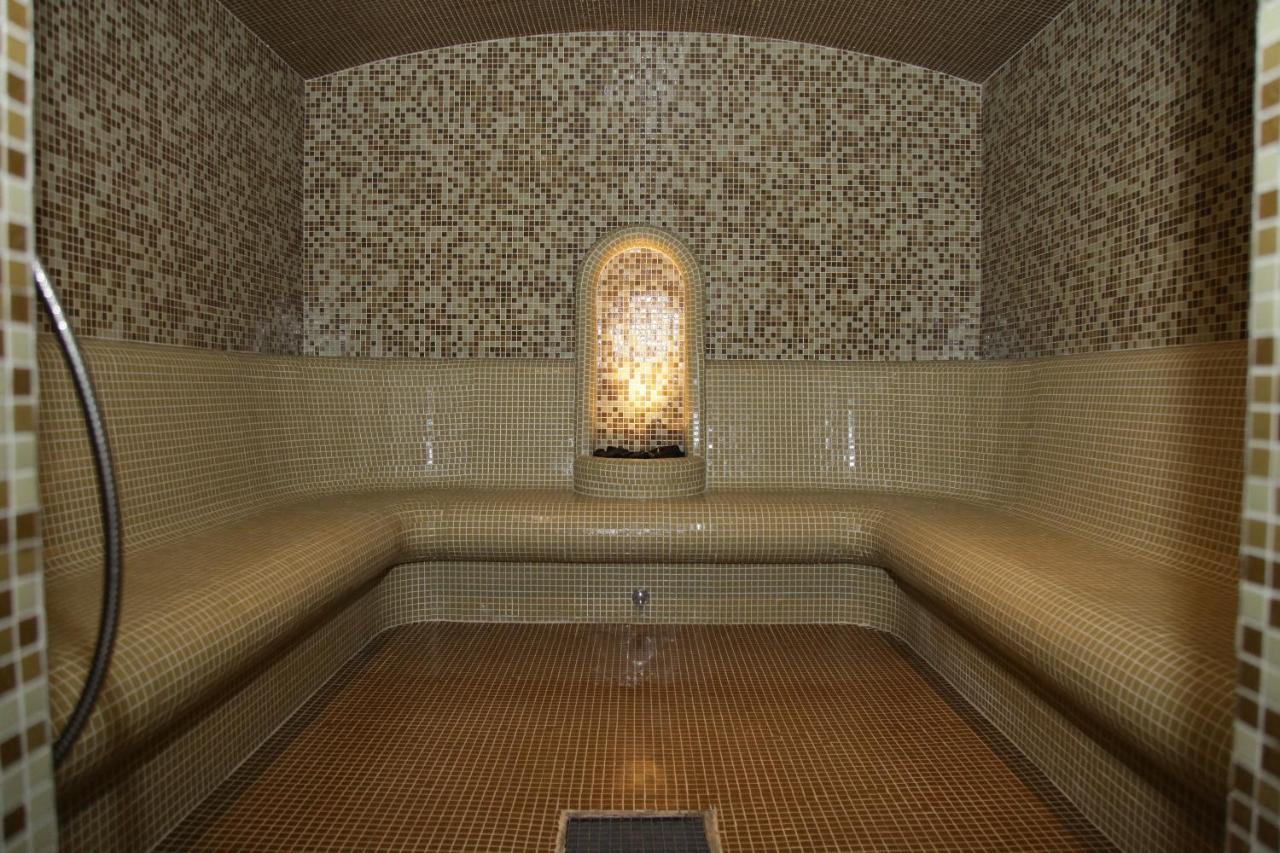 Hotel Sky Gyevgyelija Kültér fotó A Turkish bath
